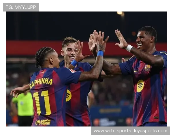 托拉斯热身突伤，巴萨中场再陷危机，托雷斯巴萨进球越位