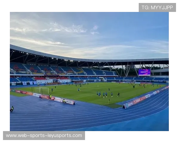 柔佛新山强势制胜,上海申花无力反击,金地湖城风华二期 柔佛新山强势制胜,上海申花无力反击,金地湖城风华二期